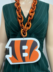 Oversize Sports Fan Chain Team Logo Pendant Necklace – Perfect Gift for Fans Game Day Decoration