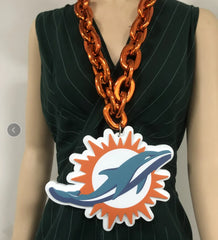 Oversize Sports Fan Chain Team Logo Pendant Necklace – Perfect Gift for Fans Game Day Decoration