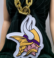Oversize Sports Fan Chain Team Logo Pendant Necklace – Perfect Gift for Fans Game Day Decoration