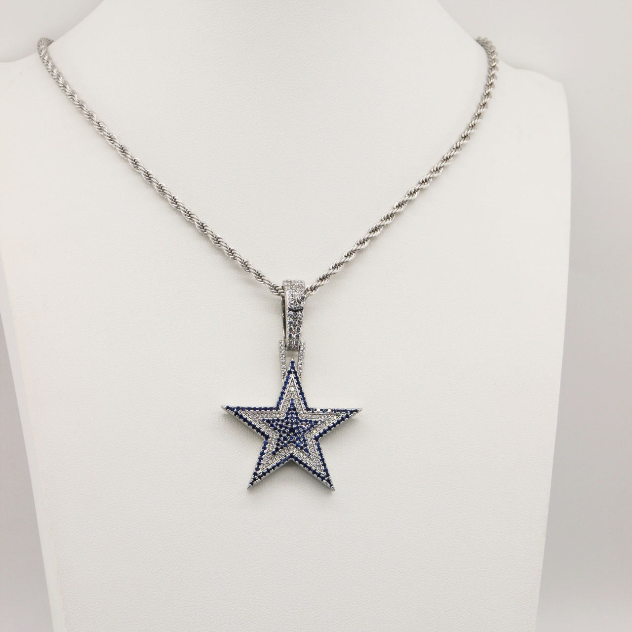 Dallas Cowboys Zircon Star Necklace - Size Reference