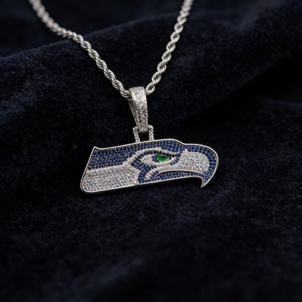 Seattle Seahawks Zircon Pendant Necklace - Game Day & Holiday Gift for Sports Fans - Packaging View